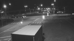 Křižovatka ulic Velká Dlážka a Polní