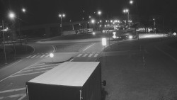 Křižovatka ulic Velká Dlážka a Polní