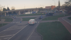 Křižovatka ulic Velká Dlážka a Polní