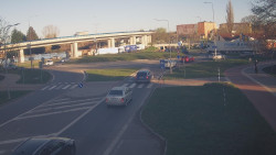 Křižovatka ulic Velká Dlážka a Polní