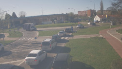 Křižovatka ulic Velká Dlážka a Polní