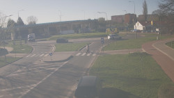 Křižovatka ulic Velká Dlážka a Polní