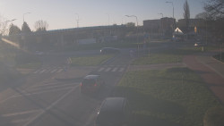 Křižovatka ulic Velká Dlážka a Polní