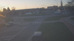 Křižovatka ulic Velká Dlážka a Polní