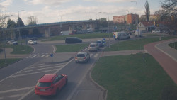 Křižovatka ulic Velká Dlážka a Polní