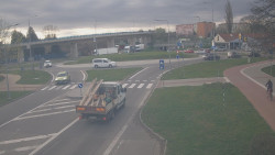 Křižovatka ulic Velká Dlážka a Polní