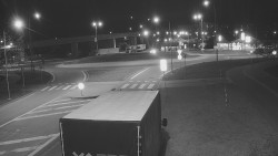 Křižovatka ulic Velká Dlážka a Polní