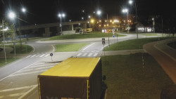 Křižovatka ulic Velká Dlážka a Polní