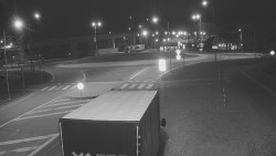 Křižovatka ulic Velká Dlážka a Polní