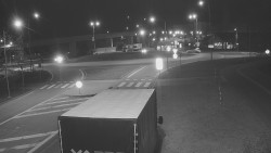 Křižovatka ulic Velká Dlážka a Polní