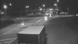 Křižovatka ulic Velká Dlážka a Polní