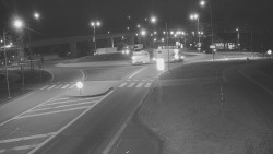 Křižovatka ulic Velká Dlážka a Polní