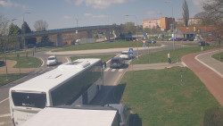 Křižovatka ulic Velká Dlážka a Polní