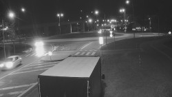 Křižovatka ulic Velká Dlážka a Polní