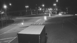 Křižovatka ulic Velká Dlážka a Polní