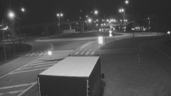 Křižovatka ulic Velká Dlážka a Polní