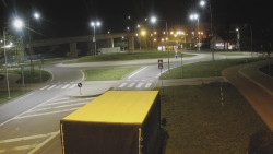 Křižovatka ulic Velká Dlážka a Polní