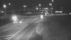 Křižovatka ulic Velká Dlážka a Polní