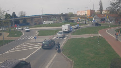 Křižovatka ulic Velká Dlážka a Polní