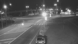 Křižovatka ulic Velká Dlážka a Polní