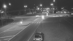 Křižovatka ulic Velká Dlážka a Polní