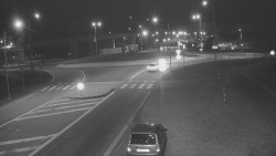 Křižovatka ulic Velká Dlážka a Polní