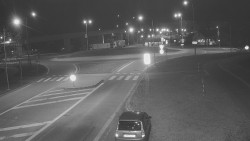 Křižovatka ulic Velká Dlážka a Polní