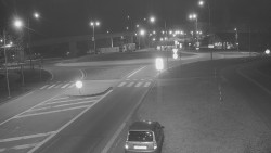 Křižovatka ulic Velká Dlážka a Polní