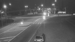 Křižovatka ulic Velká Dlážka a Polní