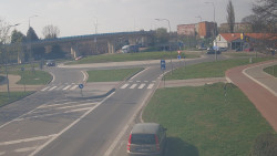 Křižovatka ulic Velká Dlážka a Polní