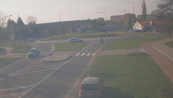 Křižovatka ulic Velká Dlážka a Polní