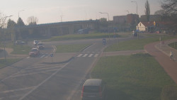 Křižovatka ulic Velká Dlážka a Polní