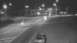 Křižovatka ulic Velká Dlážka a Polní