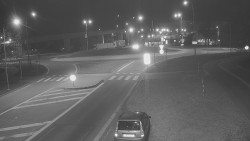 Křižovatka ulic Velká Dlážka a Polní