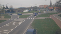 Křižovatka ulic Velká Dlážka a Polní