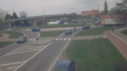 Křižovatka ulic Velká Dlážka a Polní