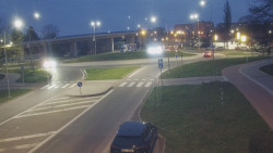 Křižovatka ulic Velká Dlážka a Polní