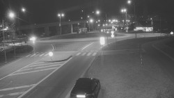 Křižovatka ulic Velká Dlážka a Polní