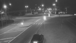 Křižovatka ulic Velká Dlážka a Polní