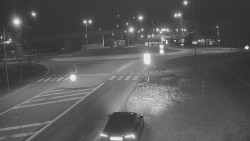 Křižovatka ulic Velká Dlážka a Polní