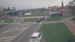 Křižovatka ulic Velká Dlážka a Polní