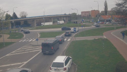 Křižovatka ulic Velká Dlážka a Polní