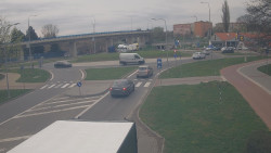 Křižovatka ulic Velká Dlážka a Polní