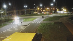 Křižovatka ulic Velká Dlážka a Polní