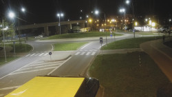 Křižovatka ulic Velká Dlážka a Polní