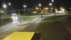 Křižovatka ulic Velká Dlážka a Polní