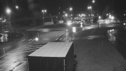 Křižovatka ulic Velká Dlážka a Polní