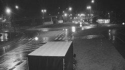 Křižovatka ulic Velká Dlážka a Polní