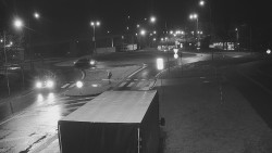 Křižovatka ulic Velká Dlážka a Polní