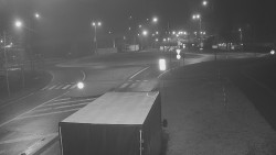 Křižovatka ulic Velká Dlážka a Polní